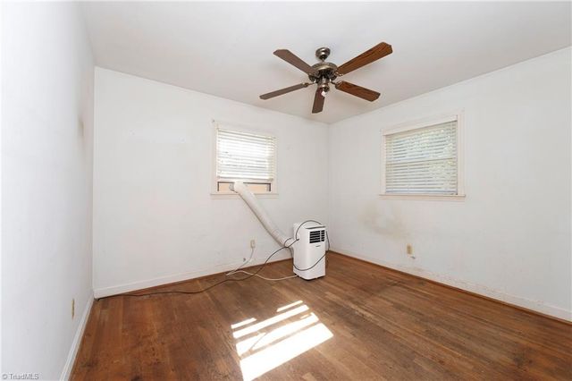 5751 Vickie Drive, Winston-salem, NC 27106