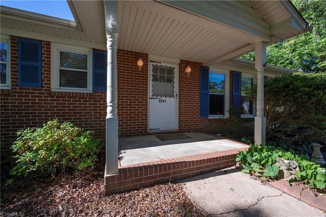 5751 Vickie Drive, Winston-salem, NC 27106