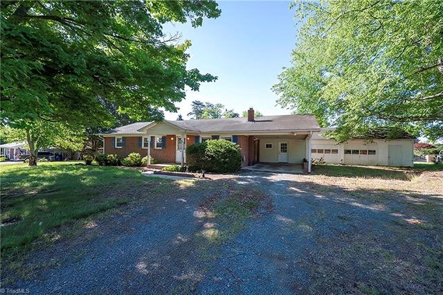 5751 Vickie Drive, Winston-salem, NC 27106