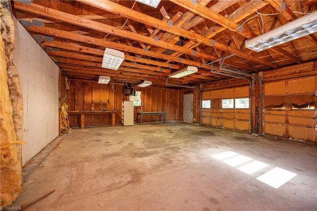 5751 Vickie Drive, Winston-salem, NC 27106