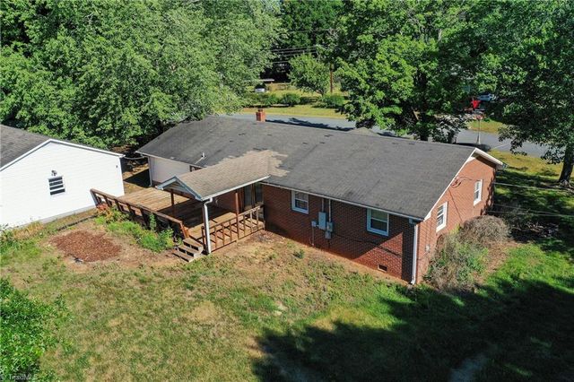 5751 Vickie Drive, Winston-salem, NC 27106
