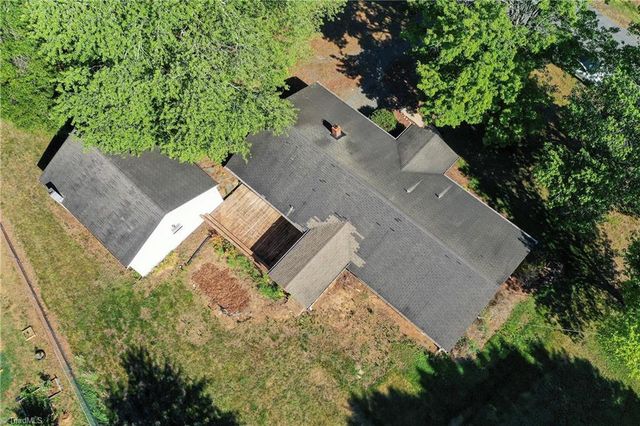 5751 Vickie Drive, Winston-salem, NC 27106