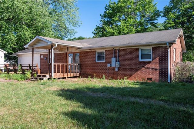 5751 Vickie Drive, Winston-salem, NC 27106