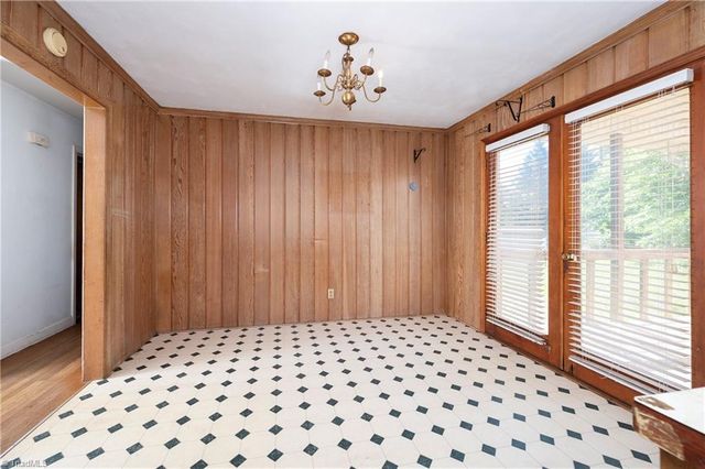 5751 Vickie Drive, Winston-salem, NC 27106