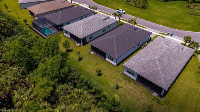 12448 Violet LN, Naples, FL 34120