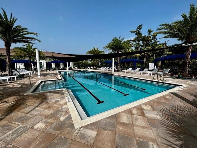 12448 Violet LN, Naples, FL 34120