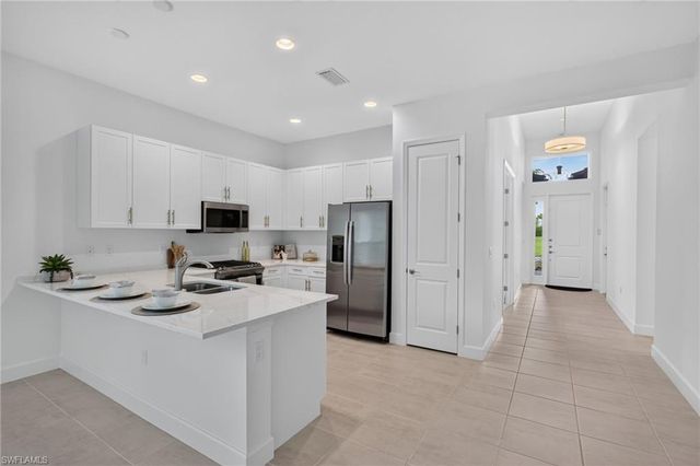 12448 Violet LN, Naples, FL 34120