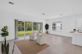 12448 Violet LN, Naples, FL 34120