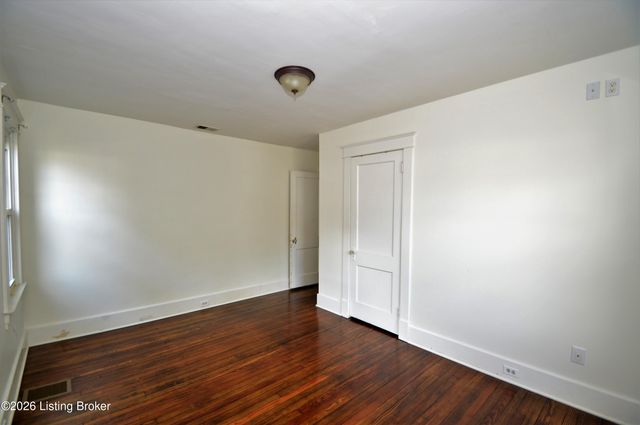 2102 Murray Ave, Louisville, KY 40205