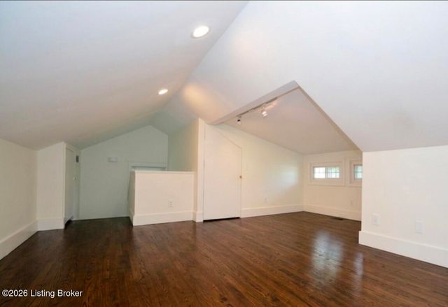 2102 Murray Ave, Louisville, KY 40205