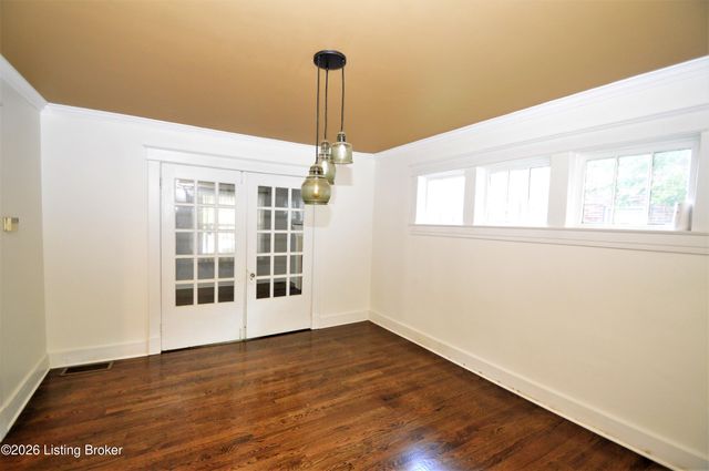 2102 Murray Ave, Louisville, KY 40205