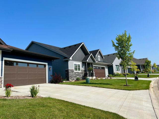 2015 Erie Drive, Northfield, MN 55057