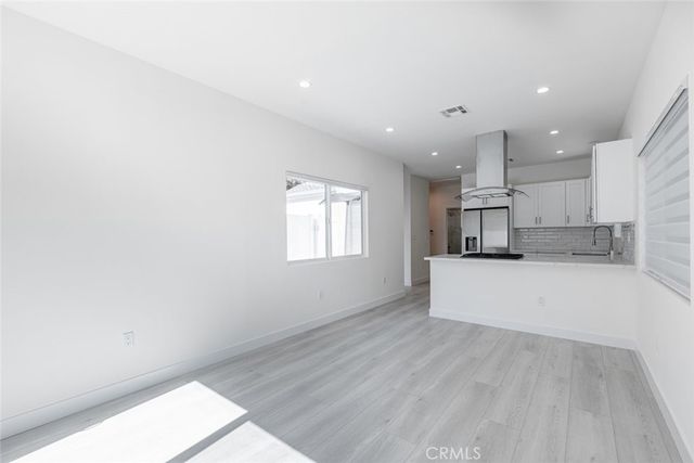 1300 Dorothy Drive C, Glendale, CA 91202