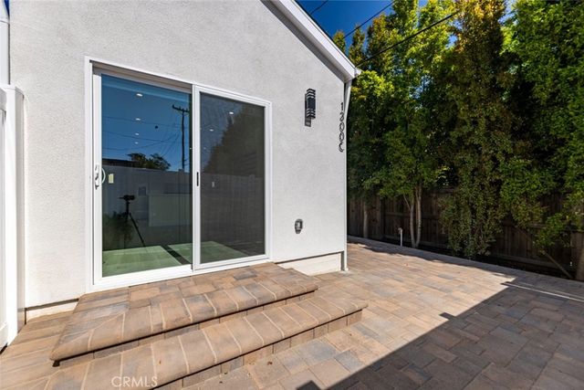1300 Dorothy Drive C, Glendale, CA 91202