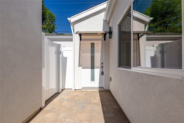 1300 Dorothy Drive C, Glendale, CA 91202