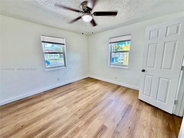 2036 NW 28th St, Oakland Park, FL 33311