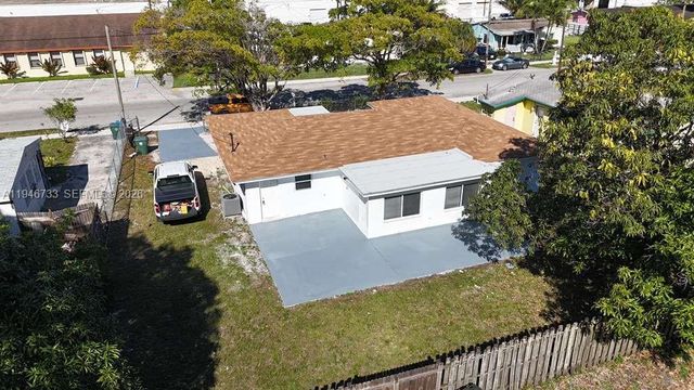 2036 NW 28th St, Oakland Park, FL 33311