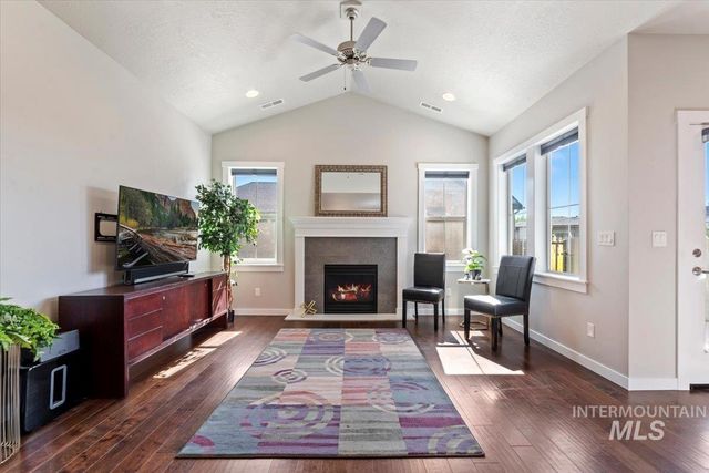 4241 N Bellina Lane, Meridian, ID 83642