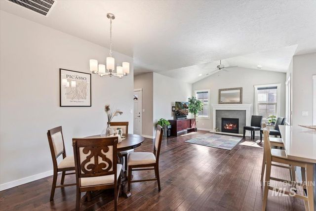 4241 N Bellina Lane, Meridian, ID 83642