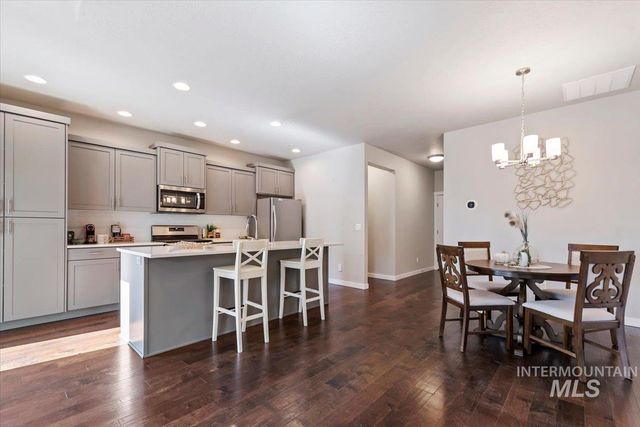 4241 N Bellina Lane, Meridian, ID 83642