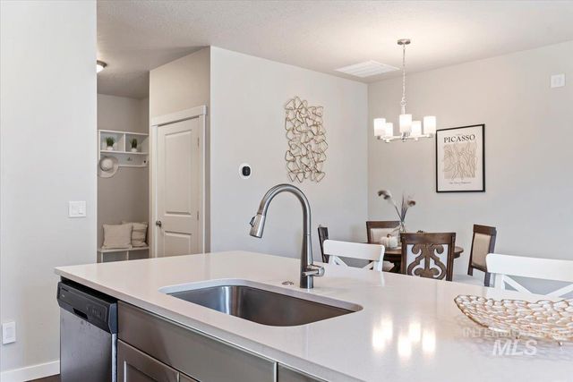 4241 N Bellina Lane, Meridian, ID 83642