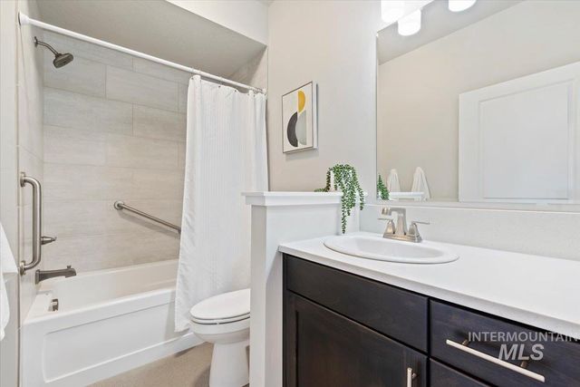 4241 N Bellina Lane, Meridian, ID 83642