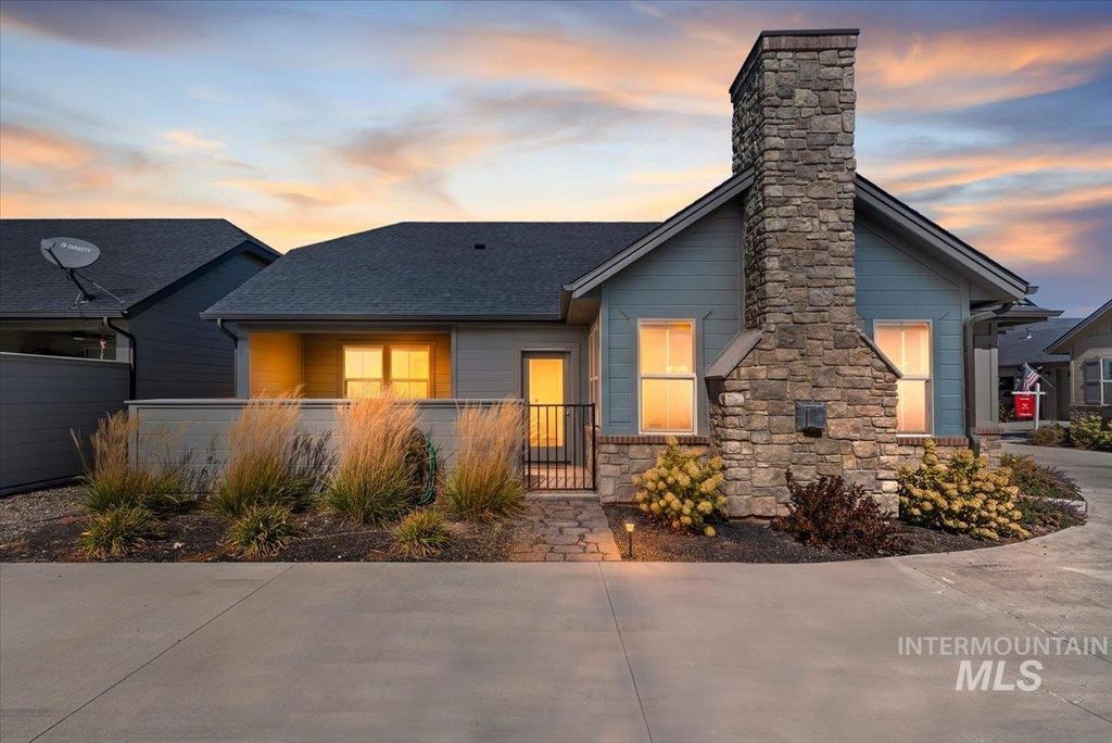 4241 N Bellina Lane, Meridian, ID 83642
