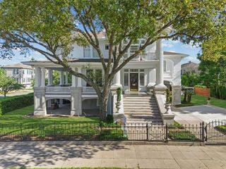 1703 Broadway Street, Galveston, TX 77550