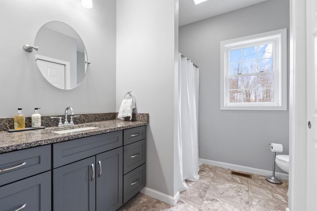 303 Derry Road, Chester, NH 03036