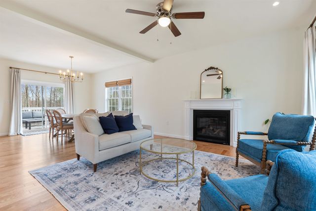 303 Derry Road, Chester, NH 03036