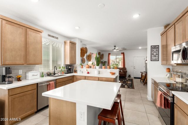 17015 W BUTLER Avenue, Waddell, AZ 85355