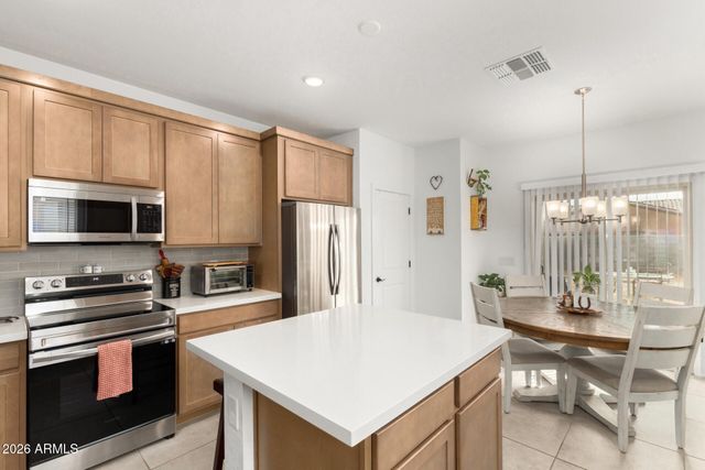 17015 W BUTLER Avenue, Waddell, AZ 85355