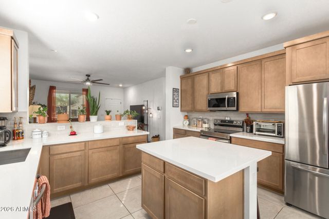 17015 W BUTLER Avenue, Waddell, AZ 85355