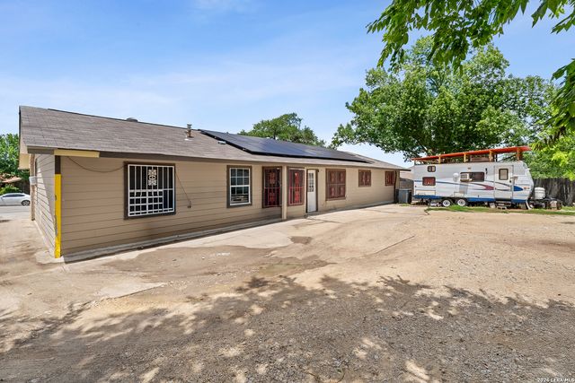 9718 CANEY CREEK DR, San Antonio, TX 78245