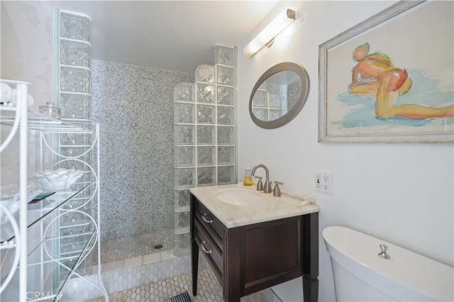 1735 E Ocean, Newport Beach, CA 92661