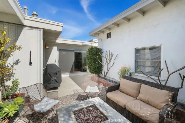 1735 E Ocean, Newport Beach, CA 92661