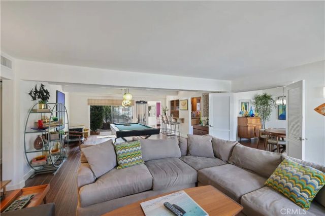 1735 E Ocean, Newport Beach, CA 92661