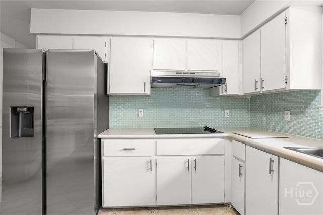 2 Abbott Lane, Savannah, GA 31411