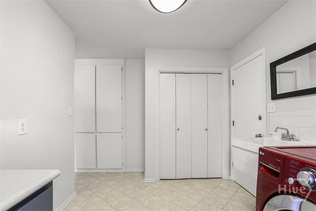 2 Abbott Lane, Savannah, GA 31411