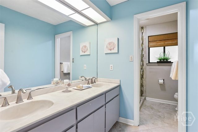 2 Abbott Lane, Savannah, GA 31411