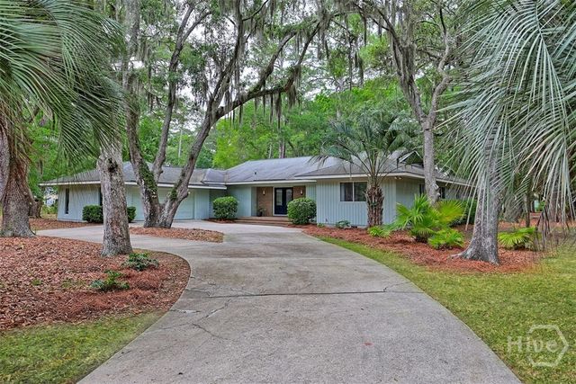 2 Abbott Lane, Savannah, GA 31411