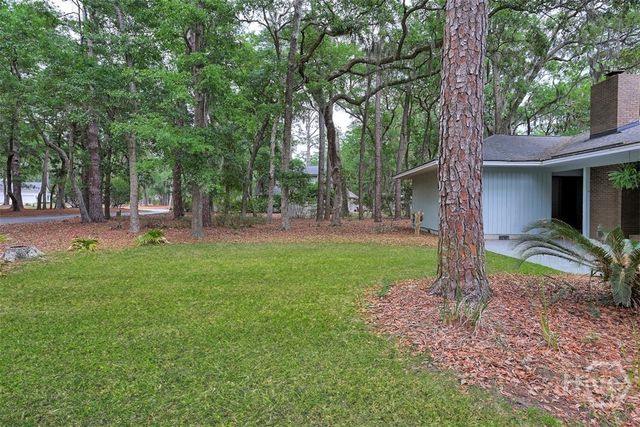2 Abbott Lane, Savannah, GA 31411