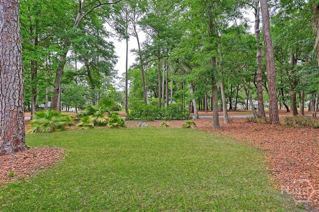 2 Abbott Lane, Savannah, GA 31411