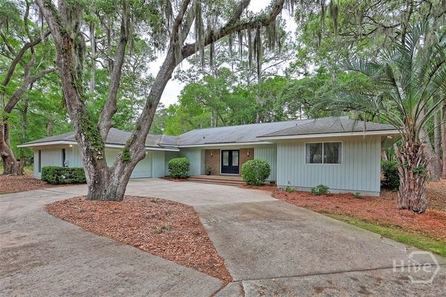 2 Abbott Lane, Savannah, GA 31411