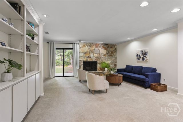 2 Abbott Lane, Savannah, GA 31411