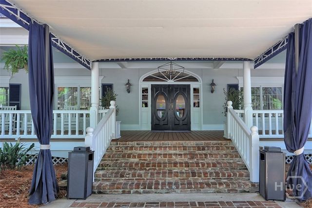 2 Abbott Lane, Savannah, GA 31411