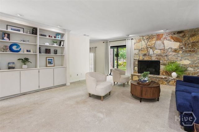 2 Abbott Lane, Savannah, GA 31411