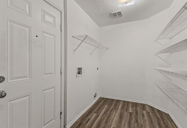 9305 Goldenview Drive, Fort Worth, TX 76244