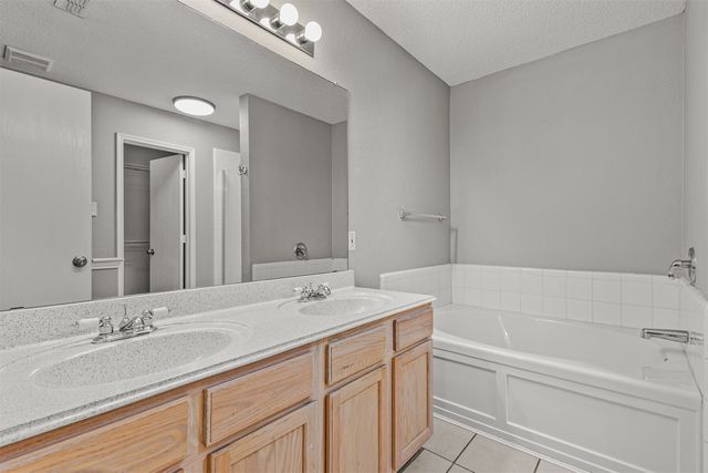 9305 Goldenview Drive, Fort Worth, TX 76244