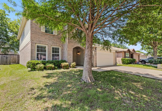 9305 Goldenview Drive, Fort Worth, TX 76244